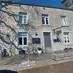 - Le Vieux Marronnier