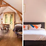 - Le Vieux Marronnier Hotel