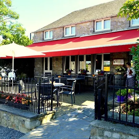 Le Vieux Marronnier Bed & Breakfast 3*