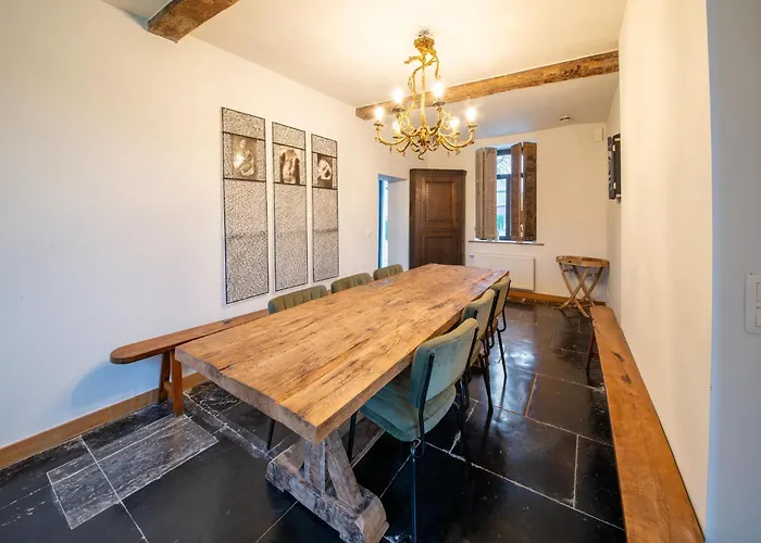 - Le Vieux Marronnier Foy-Notre-Dame