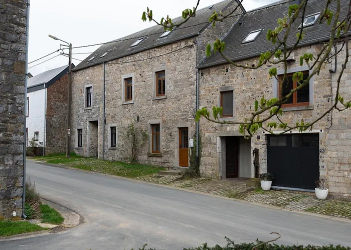 - Le Vieux Marronnier * Foy-Notre-Dame