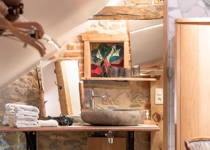 - Le Vieux Marronnier Ξενοδοχείο