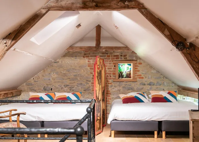 - Le Vieux Marronnier Hotel Foy-Notre-Dame